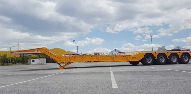 Low Bed Semi-trailer Truck For Heavy Duty